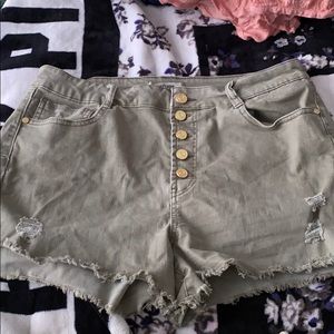 Army green high waisted shorts